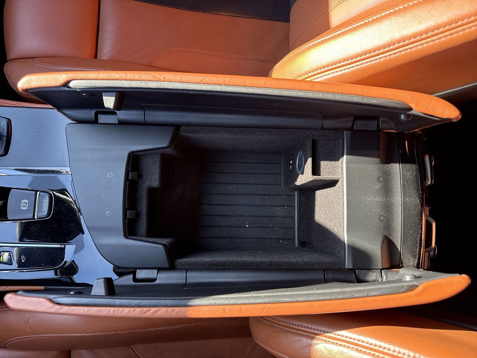 2018 BMW M5 Base M Carbon Ceramic Brakes