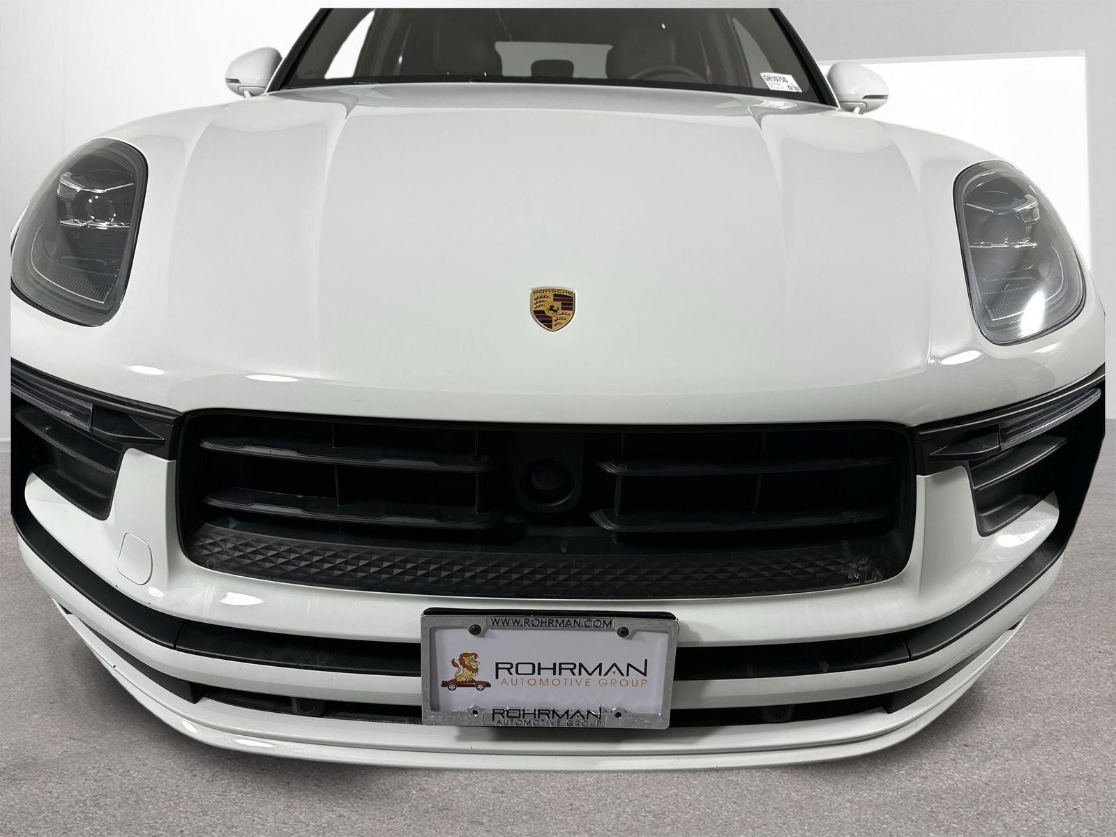 2023 Porsche Macan Base