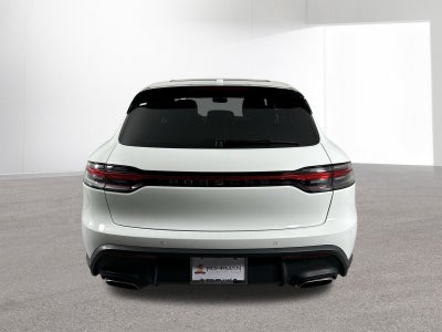 2023 Porsche Macan Base