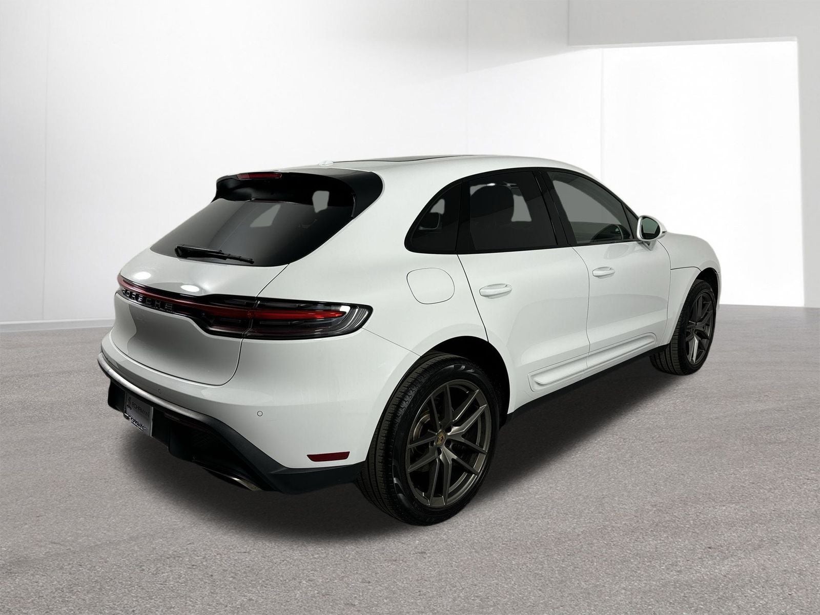 2023 Porsche Macan Base