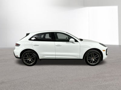 2023 Porsche Macan Base