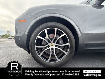 2024 Porsche Cayenne Coupe Base Premium Plus