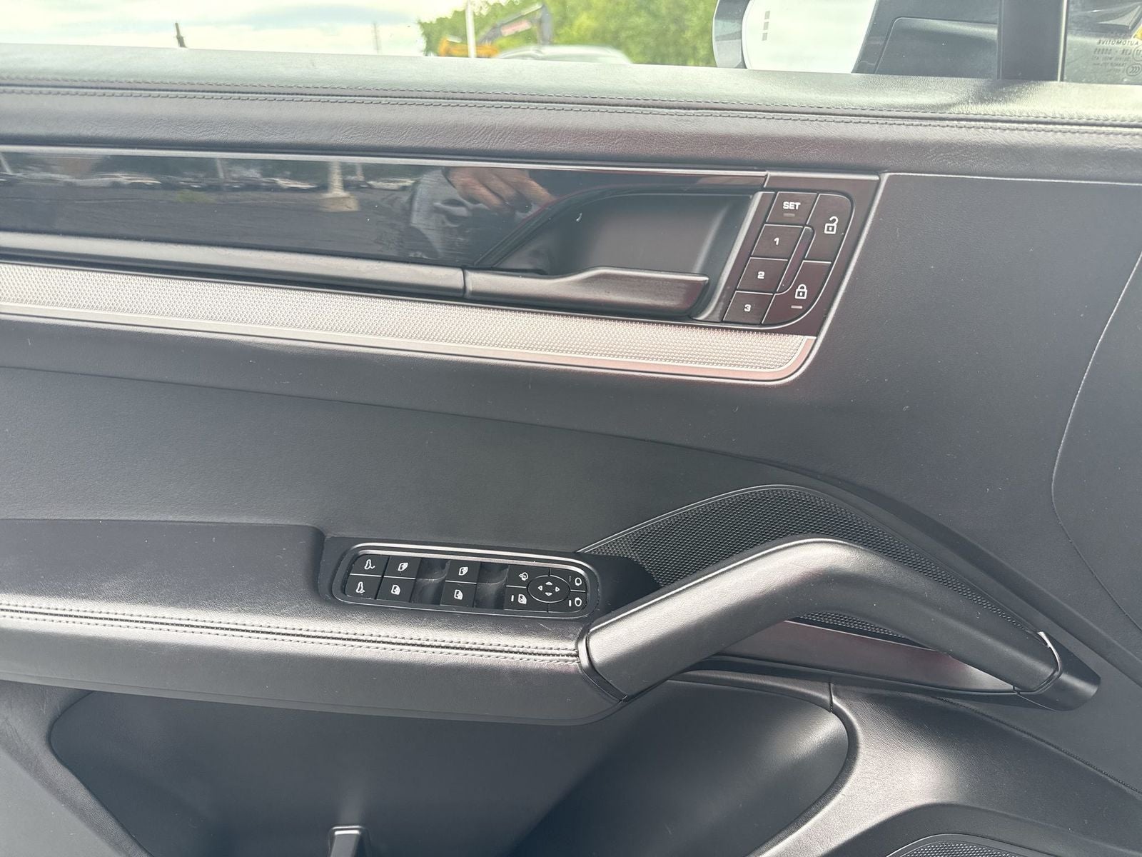 2024 Porsche Cayenne Coupe Base Premium Plus