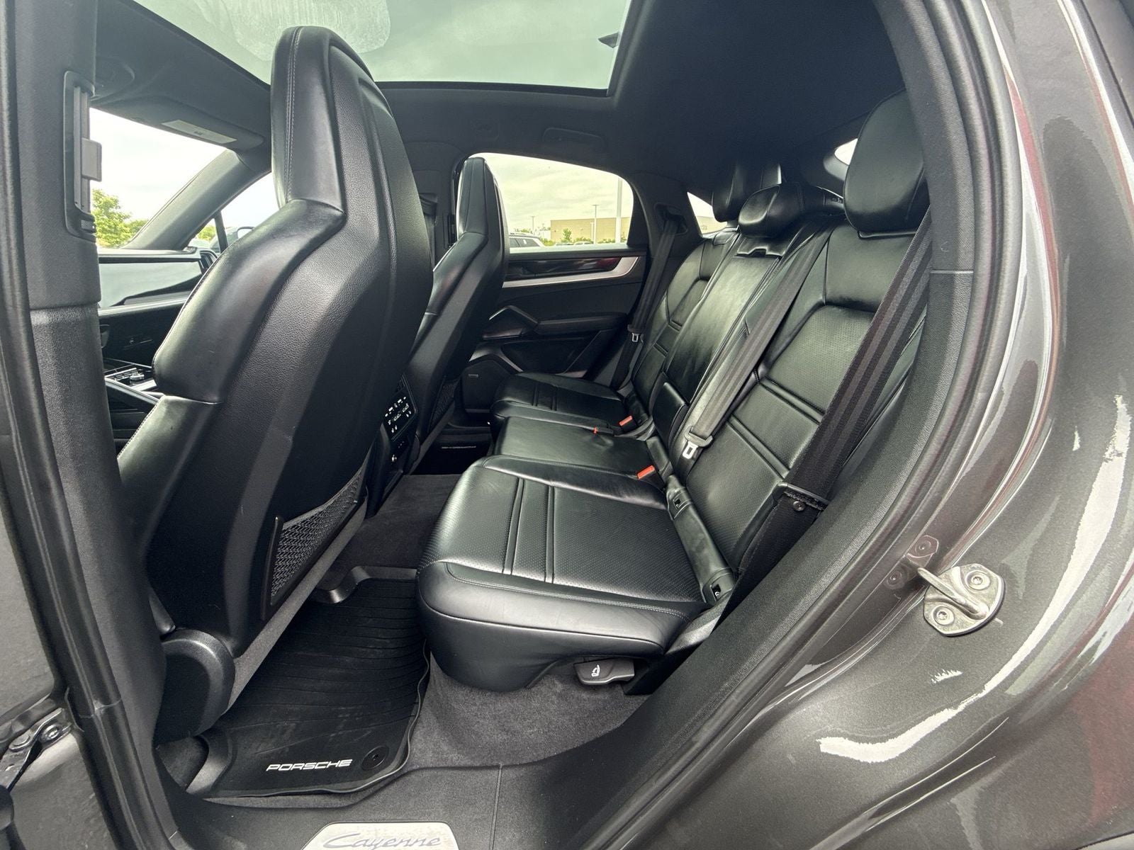 2024 Porsche Cayenne Coupe Base Premium Plus