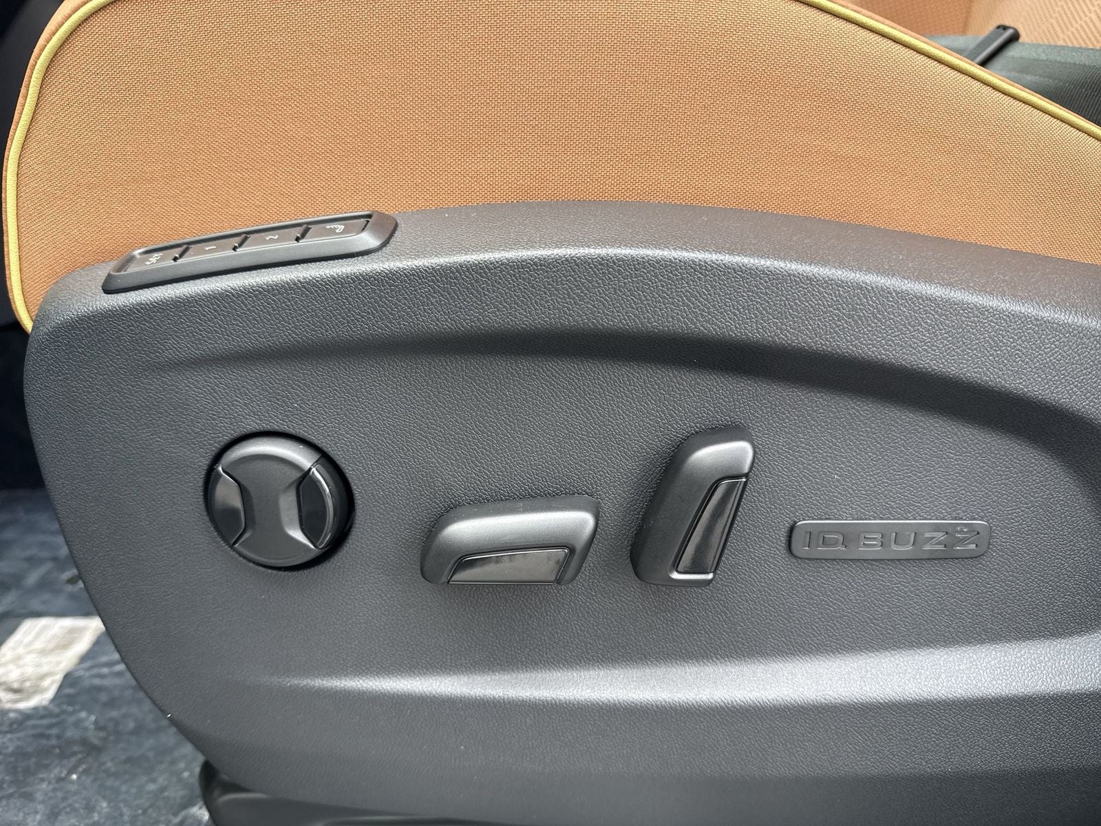 2025 Volkswagen ID. Buzz Pro S