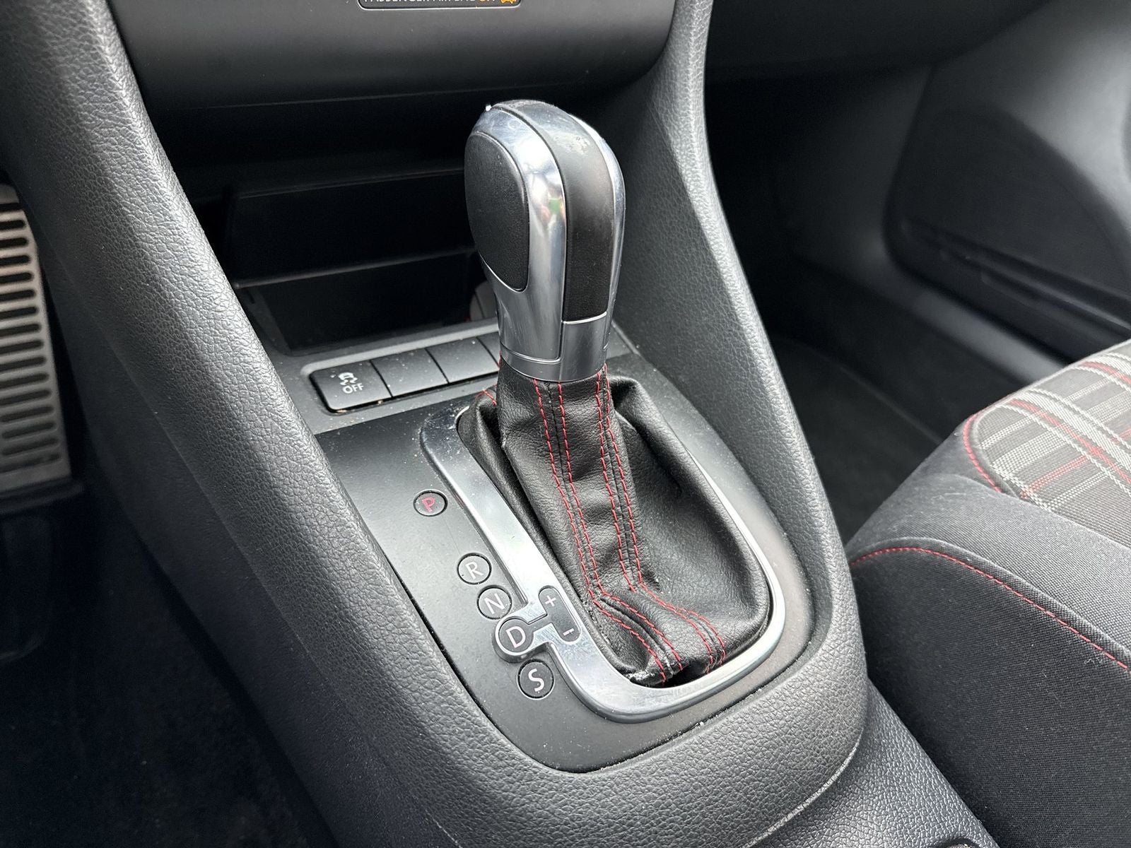 2011 Volkswagen GTI Base