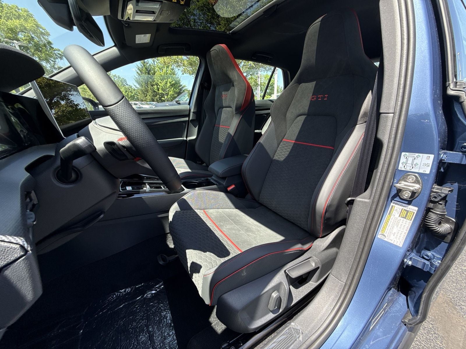 2025 Volkswagen Golf GTI 2.0T SE