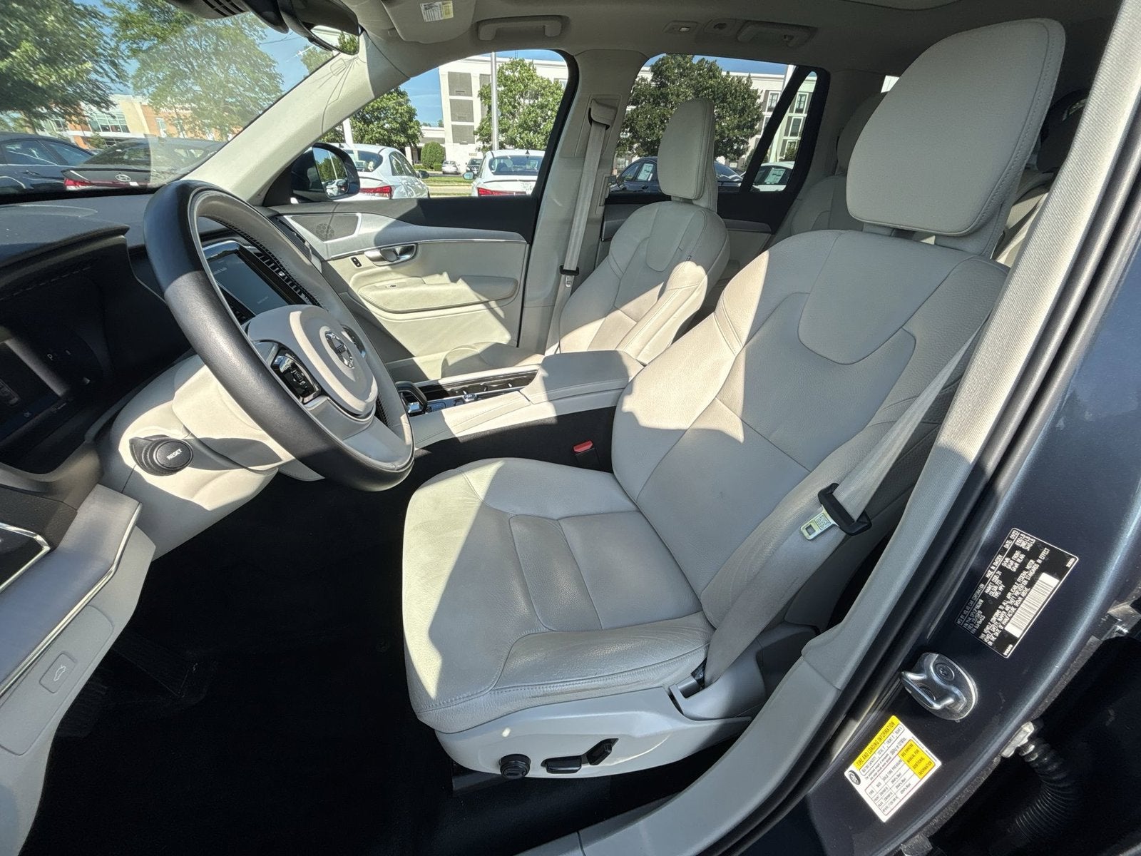 2023 Volvo XC90 B5 Core