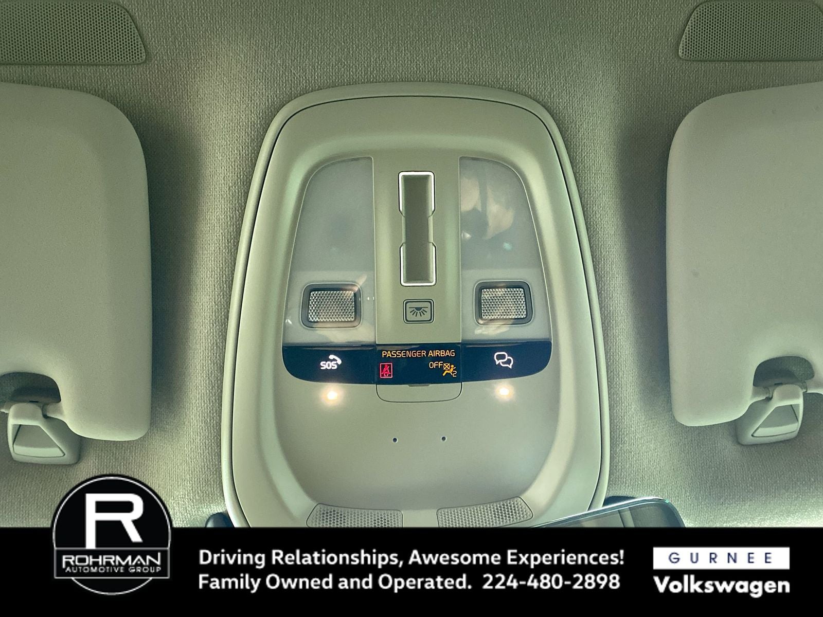 2025 Volvo XC40 B5 Plus Dark Theme