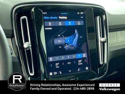 2025 Volvo XC40 B5 Plus Dark Theme