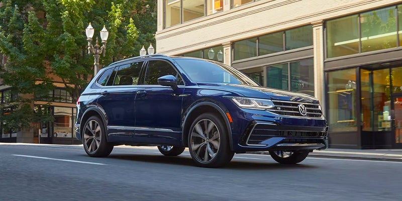 Volkswagen Tiguan driving